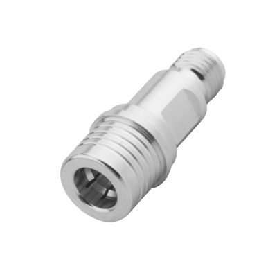 SMA母 转 QMA公 低互调转接器