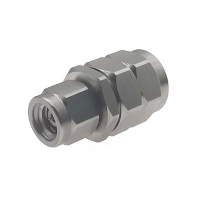 1.0mm公 转 2.4mm公 转接器 50GHz VSWR 1.25